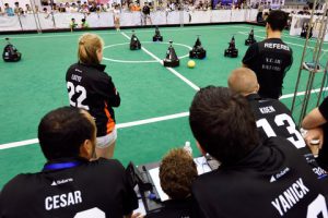 China, Hefei, juli 2015. 
Wereldkampioenschappen RoboCup 2015 met team Tech United van de Technische Universiteit Eindhoven. Match Tech United - Hibikino-Musashi. 
foto: TU Eindhoven / Bart van Overbeeke